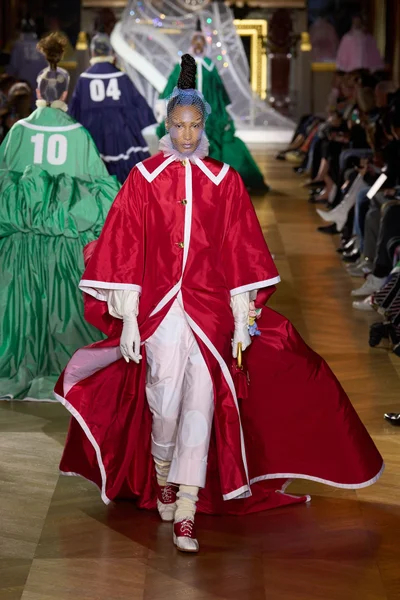 Look 15